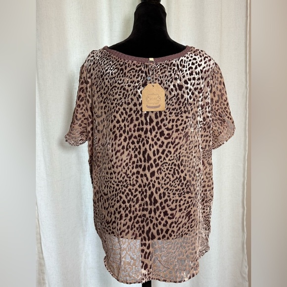 Kori Leopard Print Velvet Burnout Sheer Top Size L NWT - Picture 4 of 6